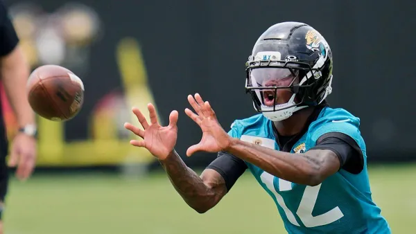 Travis Hunter Recalls Heartwarming Interaction with Stranger: "I Took Care of Her Like I Do My Grandparents"